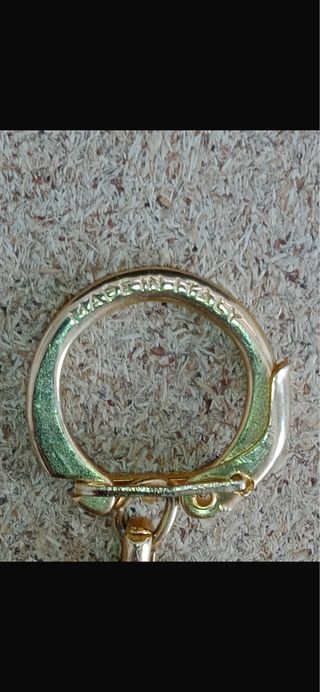Portachiavi bauletto vintage con ditali da cucito