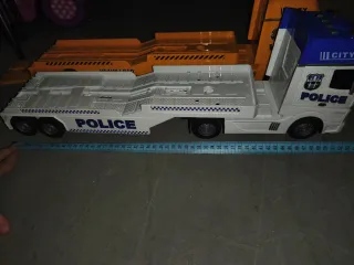 2 Camiones de Juguete