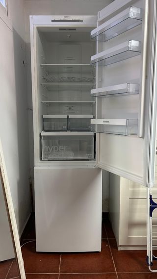 Nevera Siemens blanca