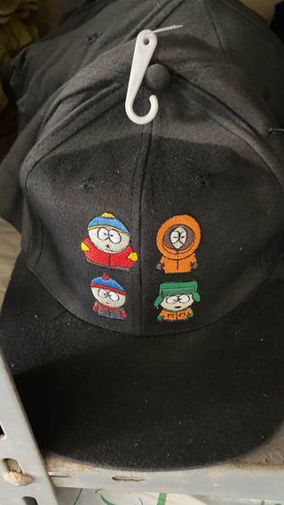 Gorras variadas - Mínimo 5 gorras 