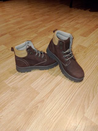 Botas niño invierno marrón nuevas