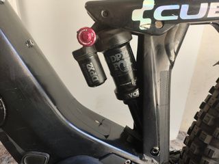 Bicicleta eléctrica Cube