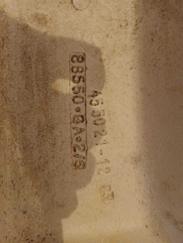 Tapa cisterna ROCA Góndola beige.