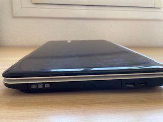 Portátil Packard Bell blanco plata