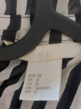 Blusa rayas blancas y negras