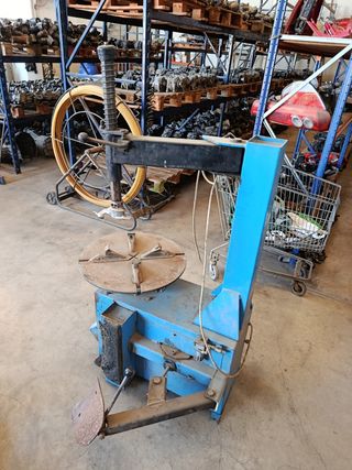 Desmontadora neumáticos Jarly 110R