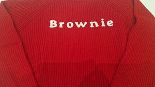Jersey Brownie rojo