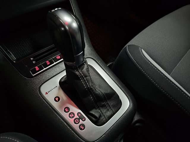 VOLKSWAGEN - Tiguan 2.0 TDI 177cv DSG 4x4 Sport BM