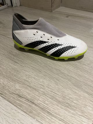 Adidas Predator: Botas Fútbol - Casi nuevas