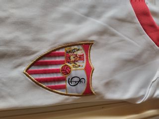 Camiseta Sevilla 25/26,también en NEGRA,  talla L