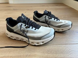 Zapatillas ON Cloudmaster - 42 (SIN caja)