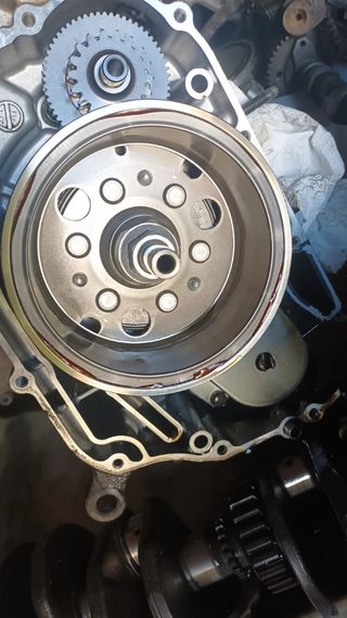 Volante magnético Suzuki Burgman 125i