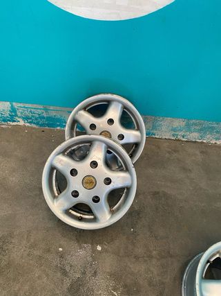 4 Llantas aluminio usadas sin neumáticos 