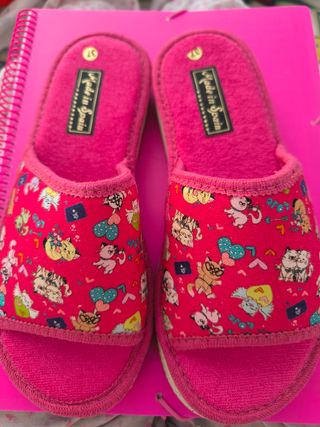 Zapatillas nacionales mujer -gato-  fucsia