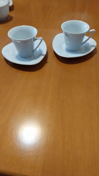 Set caffè: 2 tazze grandi + zuccheriera e lattiera