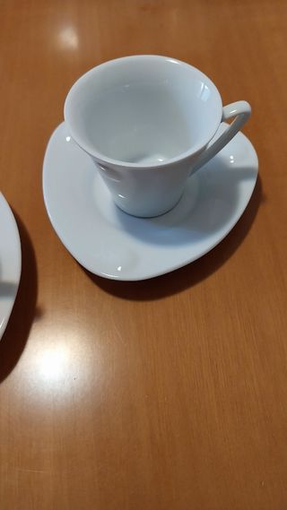 Set caffè: 2 tazze grandi + zuccheriera e lattiera