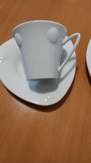 Set caffè: 2 tazze grandi + zuccheriera e lattiera