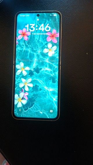 Samsung Galaxy Z Flip 6 amarillo