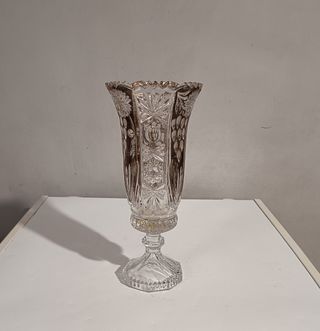 Lussuoso vaso-calice vintage in cristallo inciso 