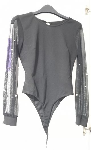 Bodie negro c/mangas transparentes