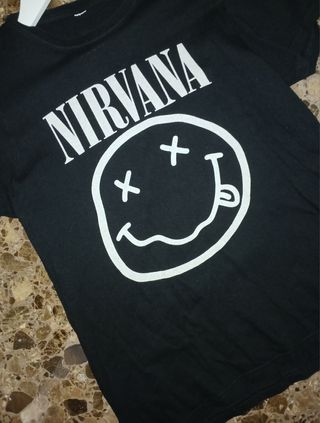 Camiseta Nirvana Smiley - Talla S