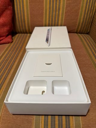 Caja iPad 2 Apple