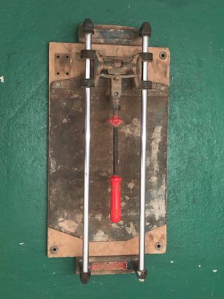 Cortador de baldosas manual