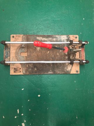 Cortador de baldosas manual