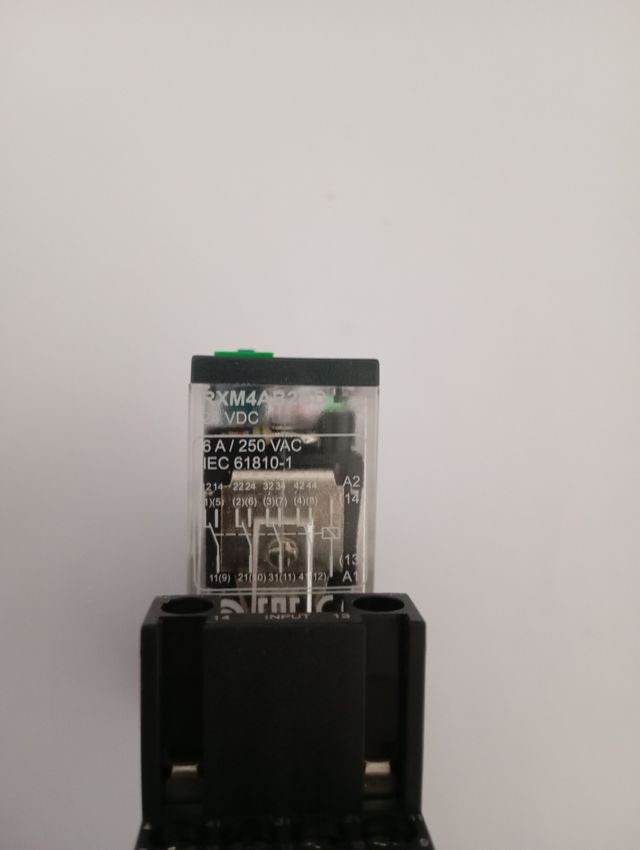 10 Relés RXZE2M114M Schneider