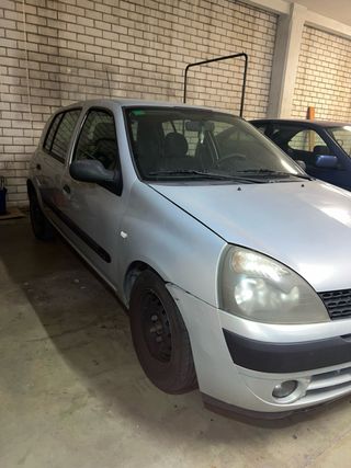 Renault Clio 2005