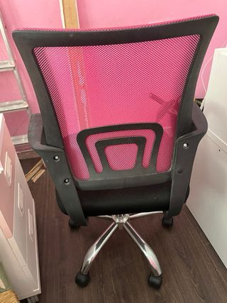 Silla oficina rosa y negra