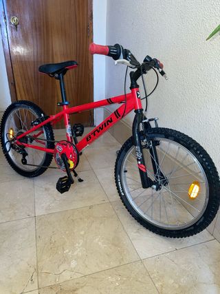 Bicicleta Infantil BTWIN 20" roja