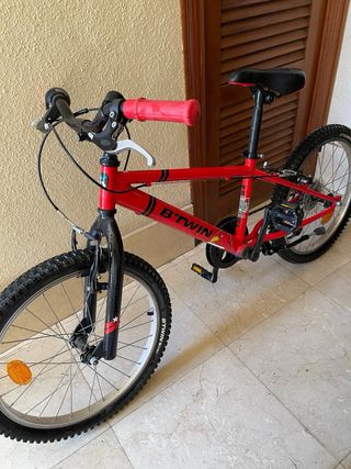 Bicicleta Infantil BTWIN 20" roja