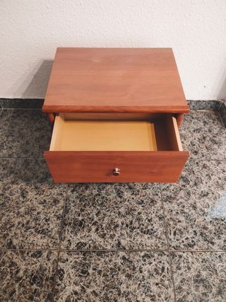 Mesita de noche 