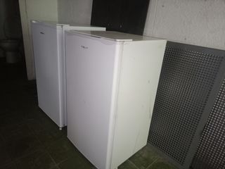 Piccoli refrigeratori da campeggio 