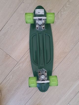 Skate y Patinete Infantil - Verde Militar