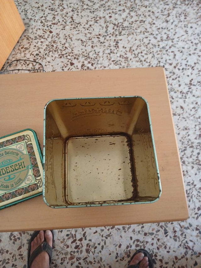 Lata vintage Cantucci Gadeschi