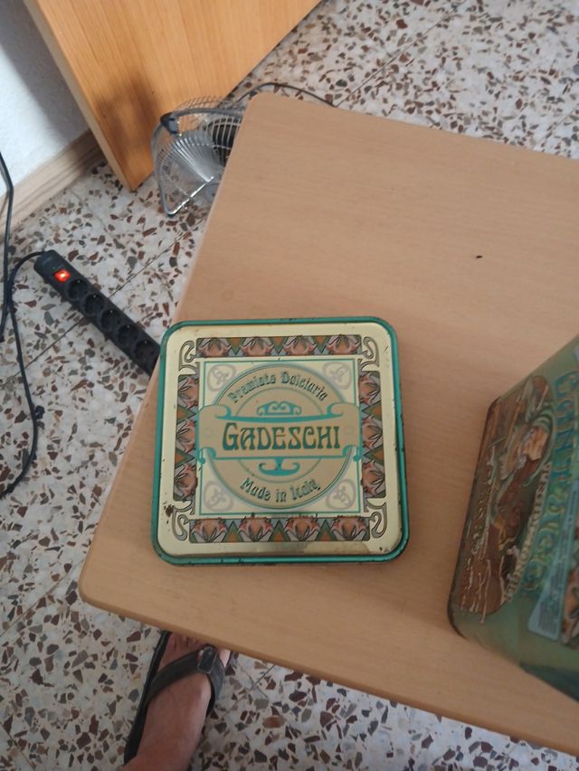 Lata vintage Cantucci Gadeschi