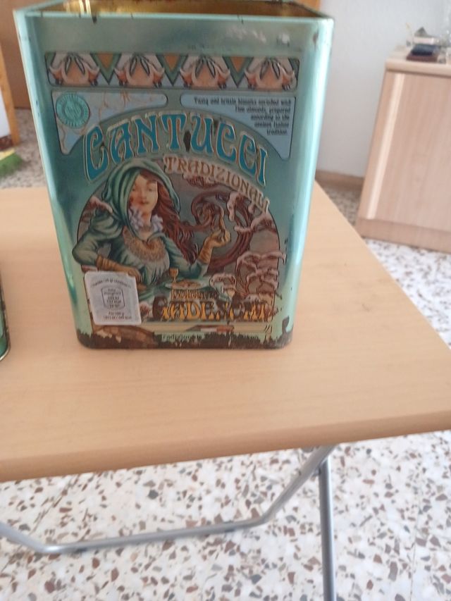 Lata vintage Cantucci Gadeschi
