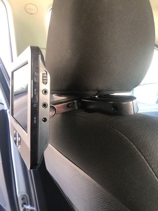 2 pantallas portátiles 7” HD