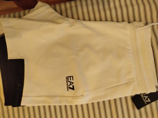Ropa EA7 Emporio Armani 