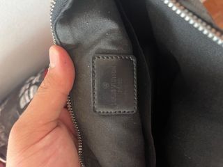 Louis Vuitton - Mochila Negra