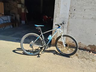 Bicicleta Giant Talon 2  29 MTB