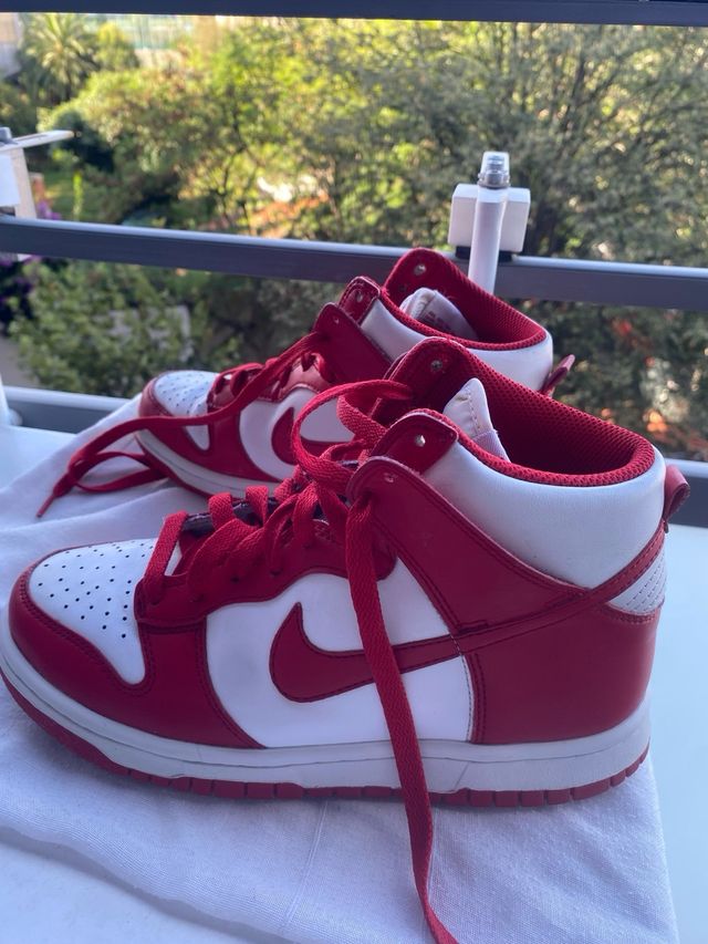 Nike Dunk High - rojas y blancas
