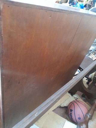 Escritorio antiguo de madera