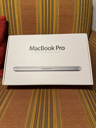 MacBook Pro 13" - Caja 