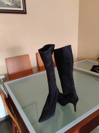 Botas altas negras tacón fino