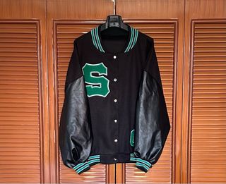 Chaqueta universitaria beisbolera