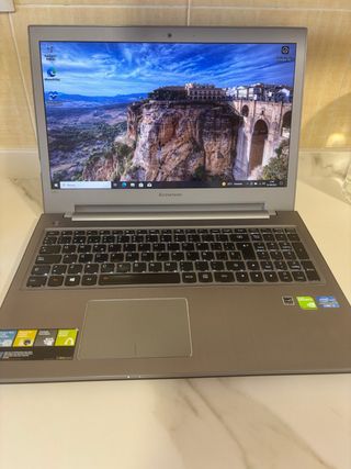 Portátil Lenovo IdeaPad Z500 