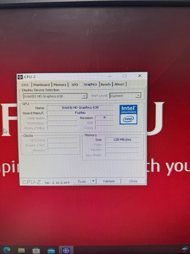 Fujitsu P556 E85+ - PC Desktop Preto